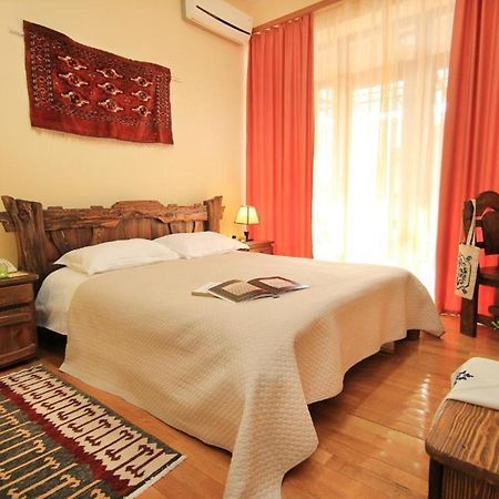 Silk Road Hotel Yerevan Exterior photo