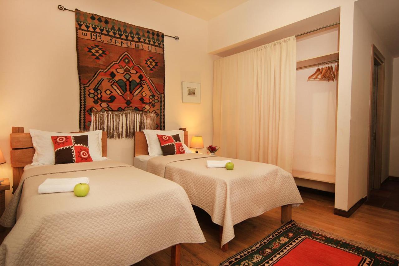 Silk Road Hotel Yerevan Exterior photo