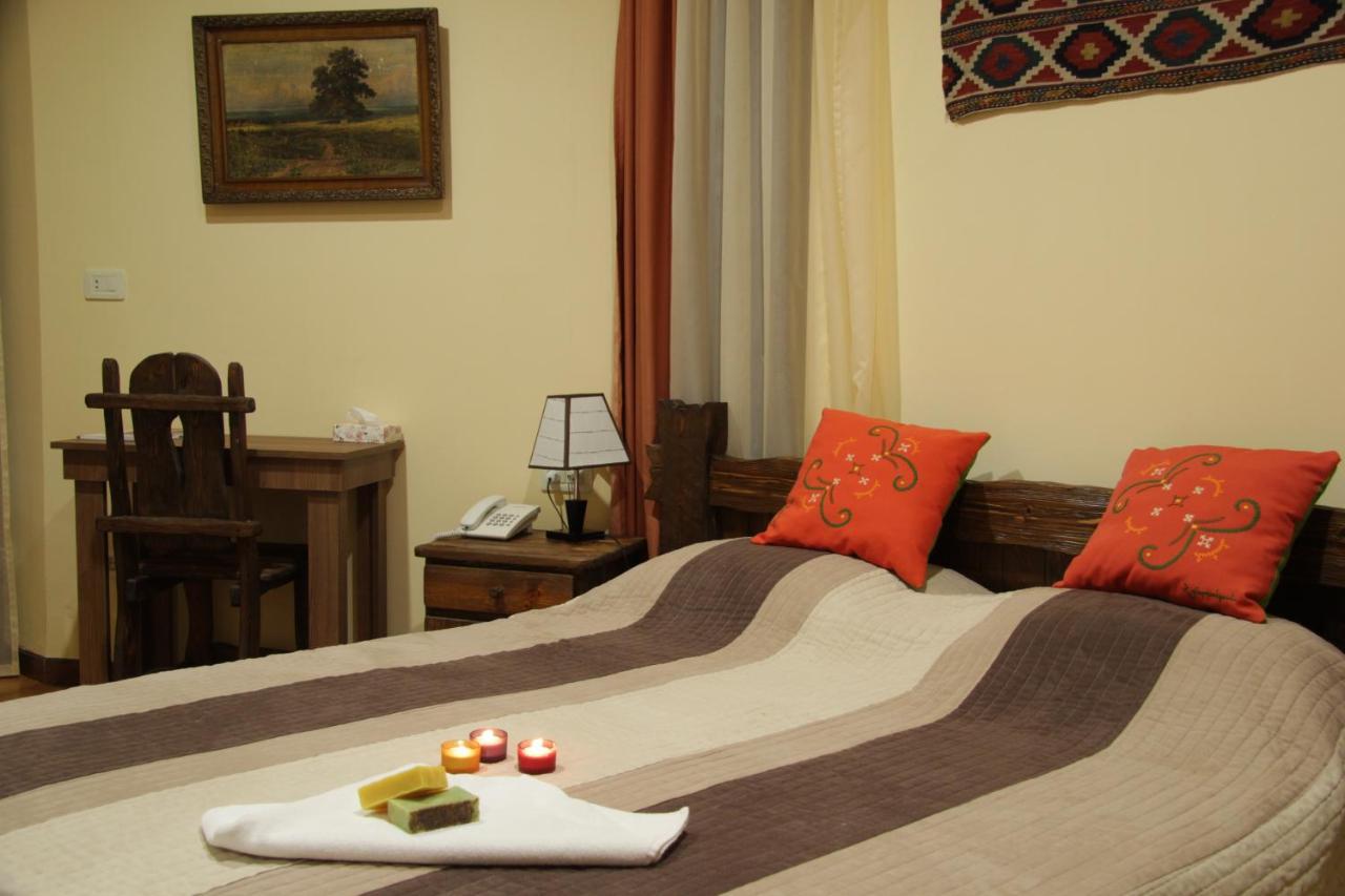 Silk Road Hotel Yerevan Exterior photo