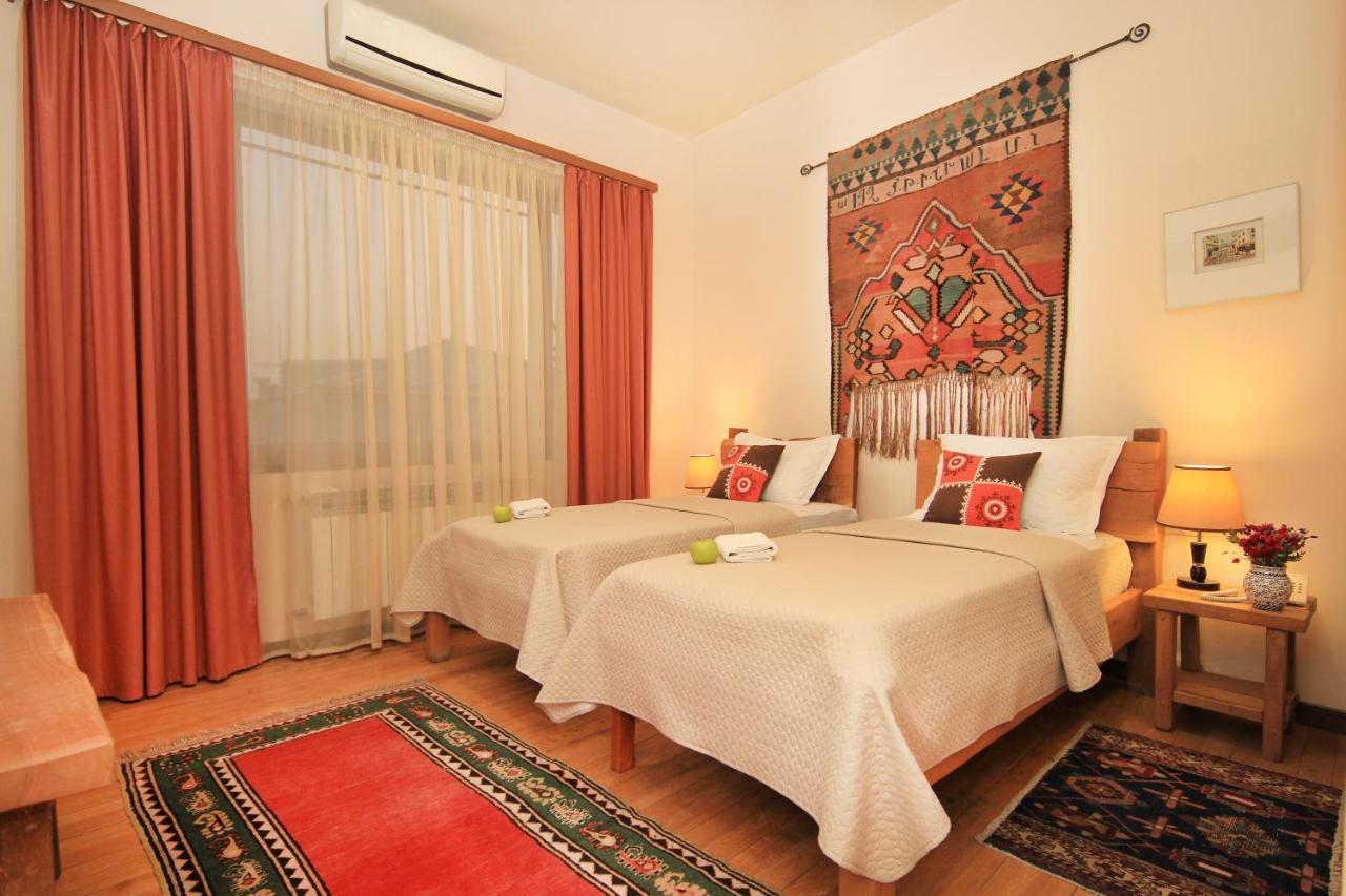 Silk Road Hotel Yerevan Exterior photo