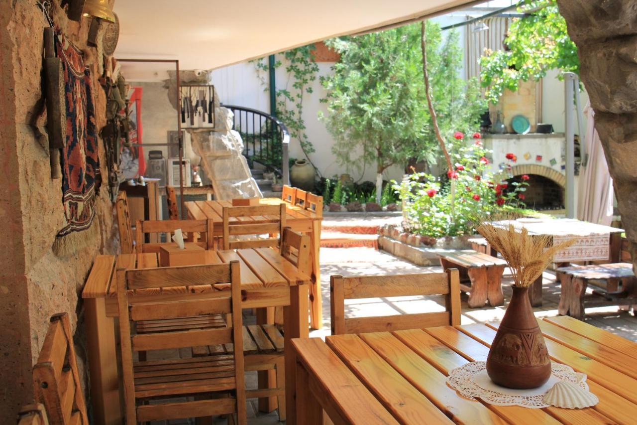Silk Road Hotel Yerevan Exterior photo