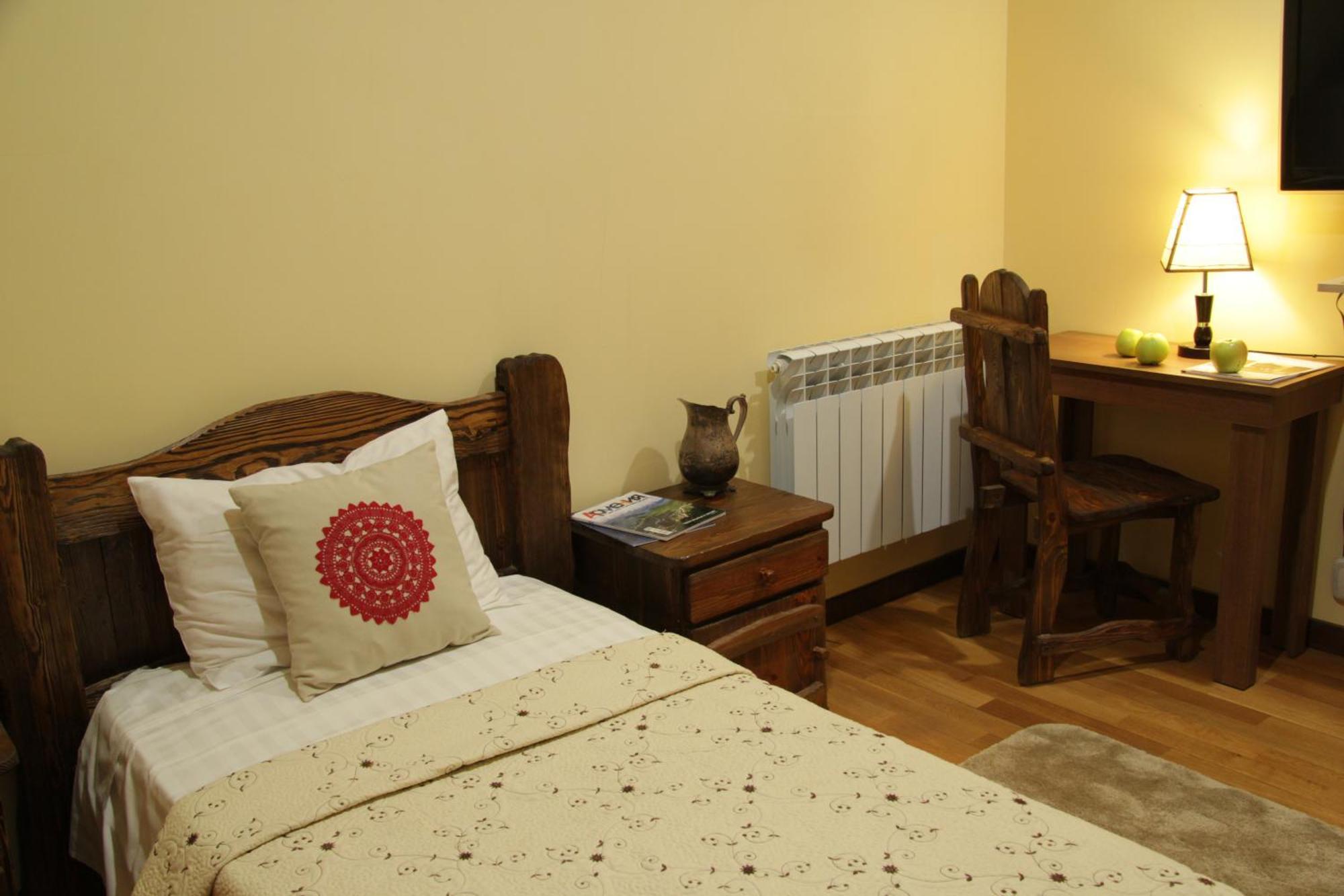 Silk Road Hotel Yerevan Exterior photo