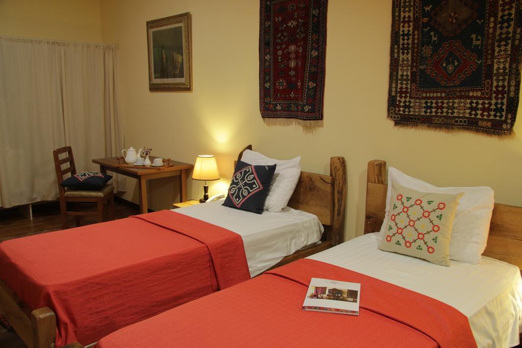 Silk Road Hotel Yerevan Exterior photo